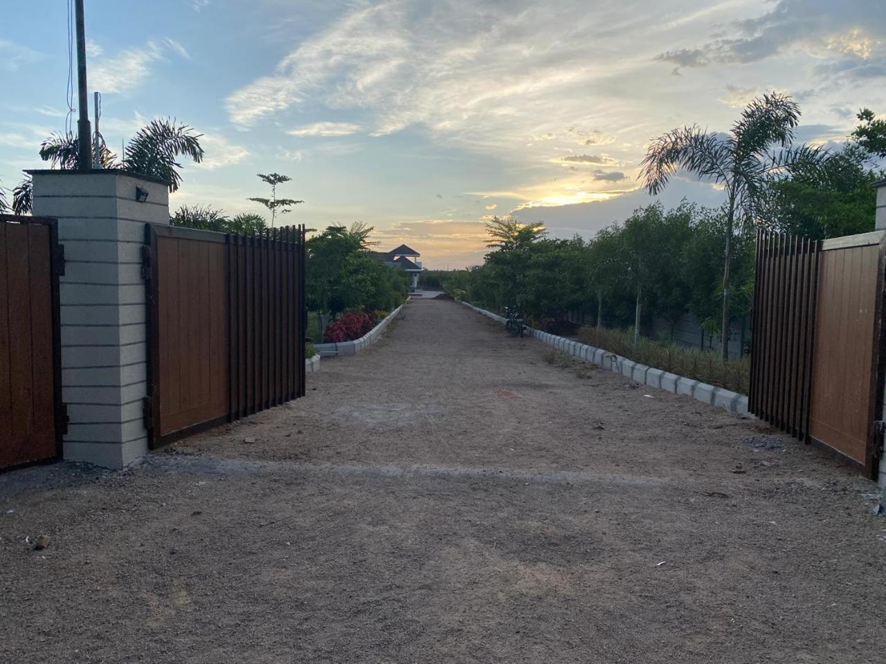 V R Farms Exotic Villa Venkatāpur Eksteriør bilde