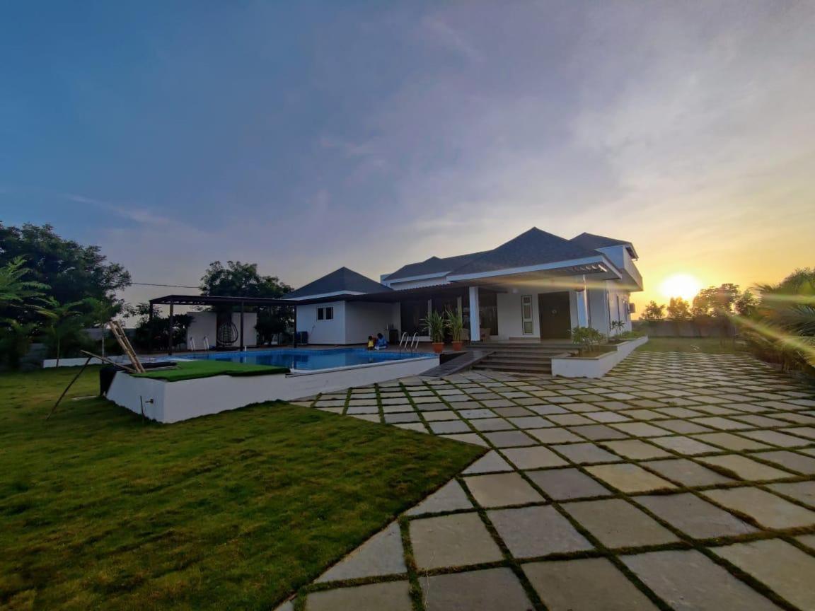 V R Farms Exotic Villa Venkatāpur Eksteriør bilde